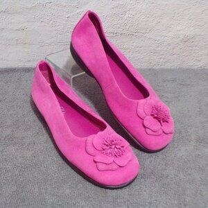 Capezio Pink Velvet Slides Size 6 Ballet Flats